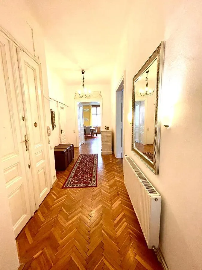 King Apartments | Contactless Check-In Vienna Austria